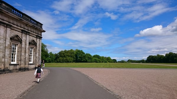 Hopetoun House by null