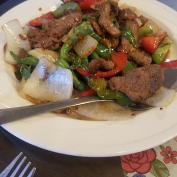 Moo Dang - Basil dish with beef. It was sooo good, could do without so much bell pepper, but that's just my preference. - Thai Near Me - Reno, Nevada