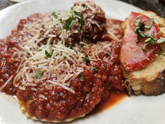 Nicola's Italian Wine & Fare by null