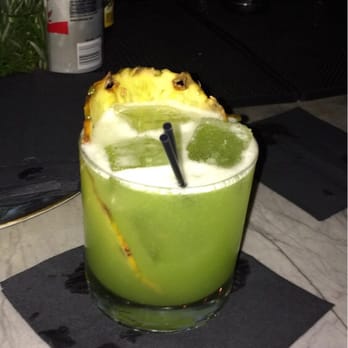 Broken Shaker - Kale & Pineapple Caipirinha - Cocktail Bars Near Me - Miami Beach, Florida