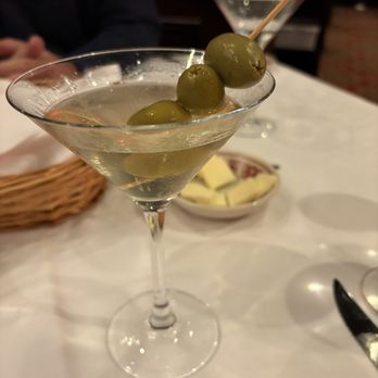 Sparks Steak House - Dirty martini - Steakhouses Near Me - New York, New York Sparks Steak House - Dirty martini - Steakhouses Near Me - New York, New York