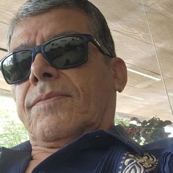 Dr Ernesto Acosta