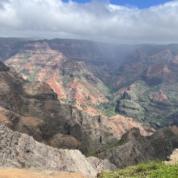 Waimea Canyon Lookout - Hiking Near Me