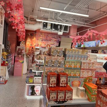 Ellicor - Plenty of collectibles and blind boxes to choose from. - Toy Stores Near Me - Los Angeles, California