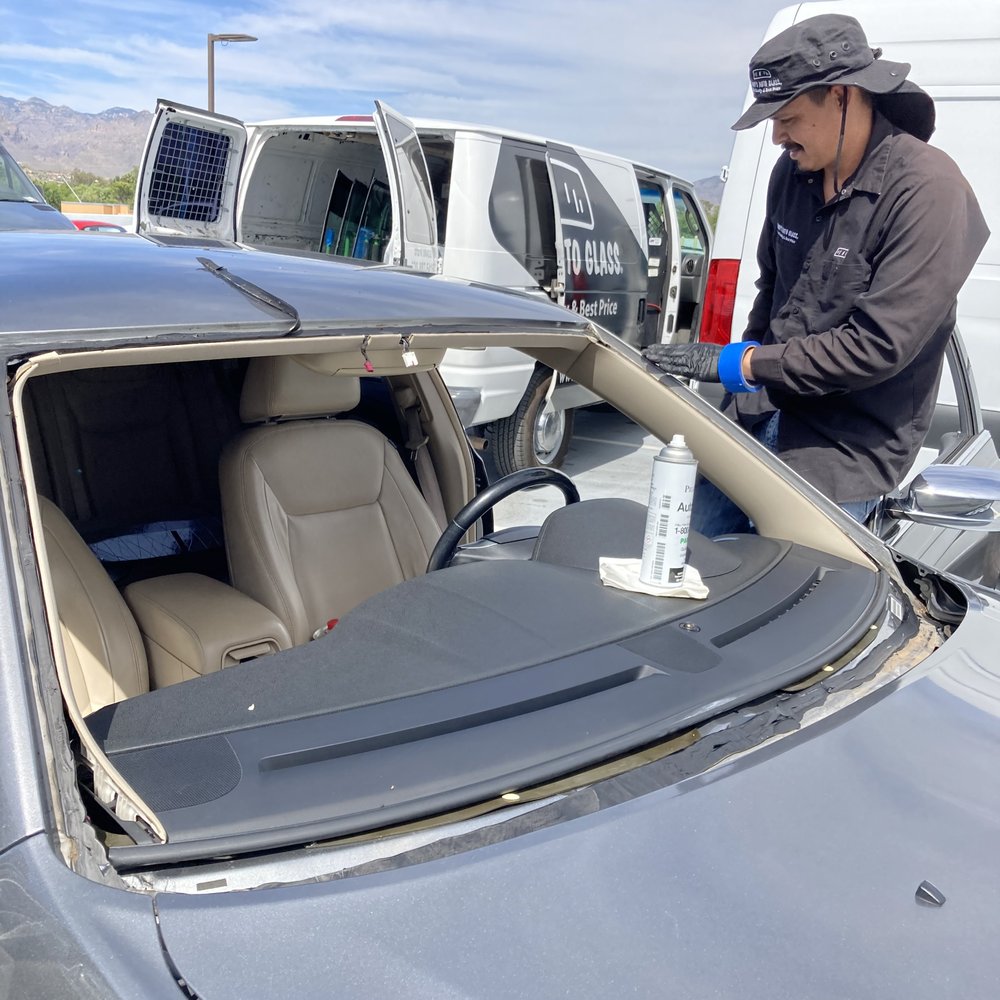 Tony's Auto Glass - 2012 Chrysler 300 getting the windshield replaced - Auto Glass Services Near Me - Tucson, Arizona Tony's Auto Glass - 2012 Chrysler 300 getting the windshield replaced - Auto Glass Services Near Me - Tucson, Arizona