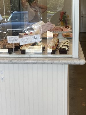 Rise Cupcakes by null