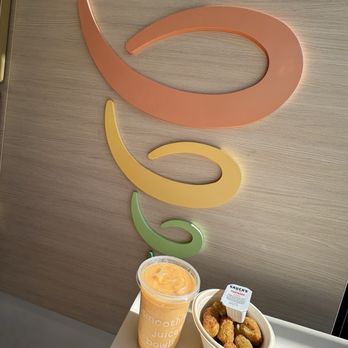 Jamba - Peach Perfection Smoothie & Mozzarella Herb Bites - Juice Bars & Smoothies Near Me - Mesa, Arizona