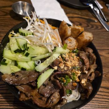 HEM Kitchen And Bar - Vietnamese Near Me - Houston, Texas