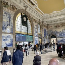 Bon Voyage Travel - Porto Train Station with tiled murals