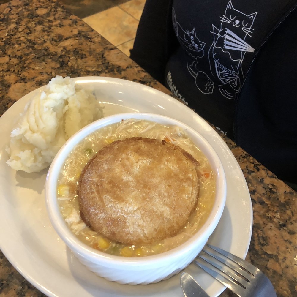 Endicott Grille - Gluten free chicken pot pie - New American Near Me - Danvers, Massachusetts