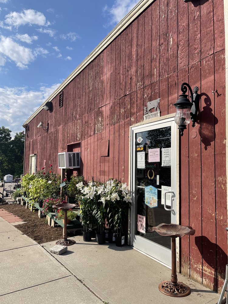 MACKEY’S Updated September 2024 48 Photos & 10 Reviews 132