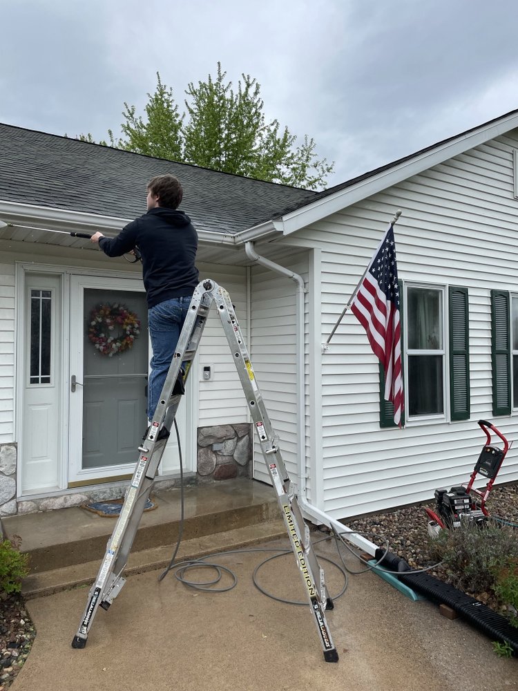 MS EXTERIORS Request a Quote Wausau, Wisconsin Painters Phone