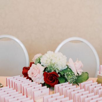 Creative Floral Designs - Floral Designers Near Me - San Gabriel, California