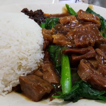 Chi Cafe - Beef and vegetable rice bowl - Hong Kong Style Cafe Near Me - Chicago, Illinois Chi Cafe - Beef and vegetable rice bowl - Hong Kong Style Cafe Near Me - Chicago, Illinois