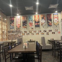 Tamashi Sushi & Ramen Bar - Nicely decorated