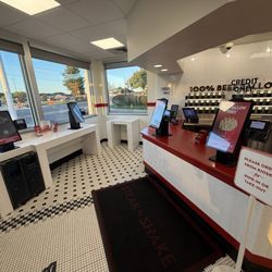 Steak ’n Shake - Kiosks