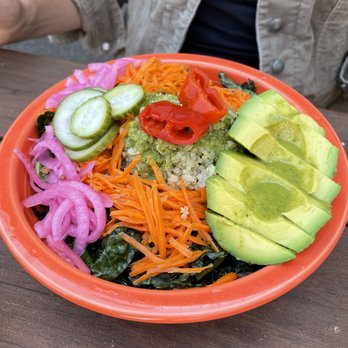 LOVELY - Quinoa Kale Avocado Bowl - Coffee & Tea Near Me - Springfield, Oregon