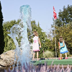 Olde Scotland Yard - Mini Golf