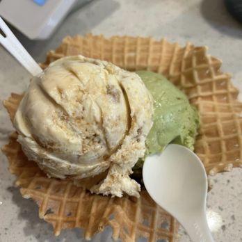 Seaside Creamery - Ice Cream & Frozen Yogurt Near Me - Long Beach, California