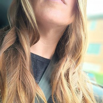 HeadQuarter Salon - LOOK AT THAT GORGEOUS HAIR!!!!!!!!!!!! - Hair Salons Near Me - Chicago, Illinois