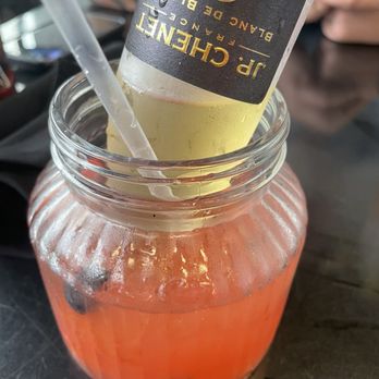 Scotties Bistro - Rose Sangria - American Near Me - Longview, Texas