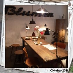 J&V - Finest Industrial Vintage Furniture