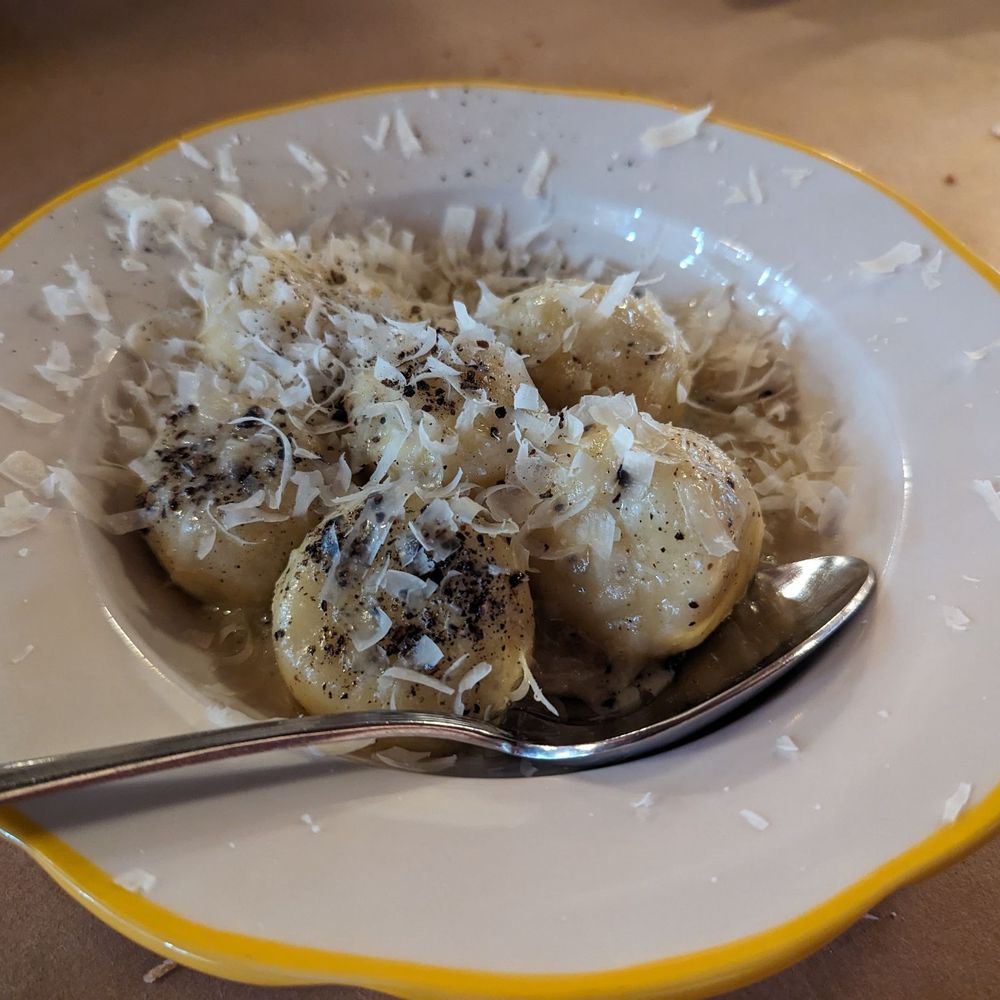 Ciccio - Pizza Near Me - Yountville, California