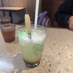 好運印尼餐廳 - Young coconut  milk drink