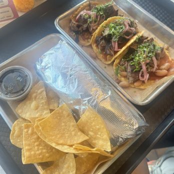 Saucy Chick Indi-Mex Eatery - Pibil Burrito and Skirt Steak Asada Tacos - Indian Near Me - Pasadena, California Saucy Chick Indi-Mex Eatery - Pibil Burrito and Skirt Steak Asada Tacos - Indian Near Me - Pasadena, California