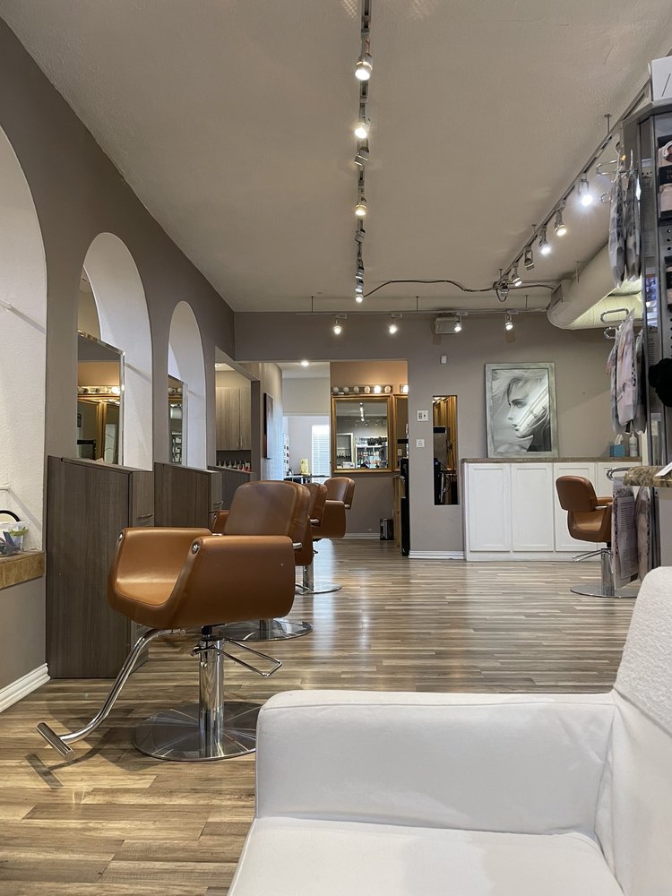 Goldwaves Salon