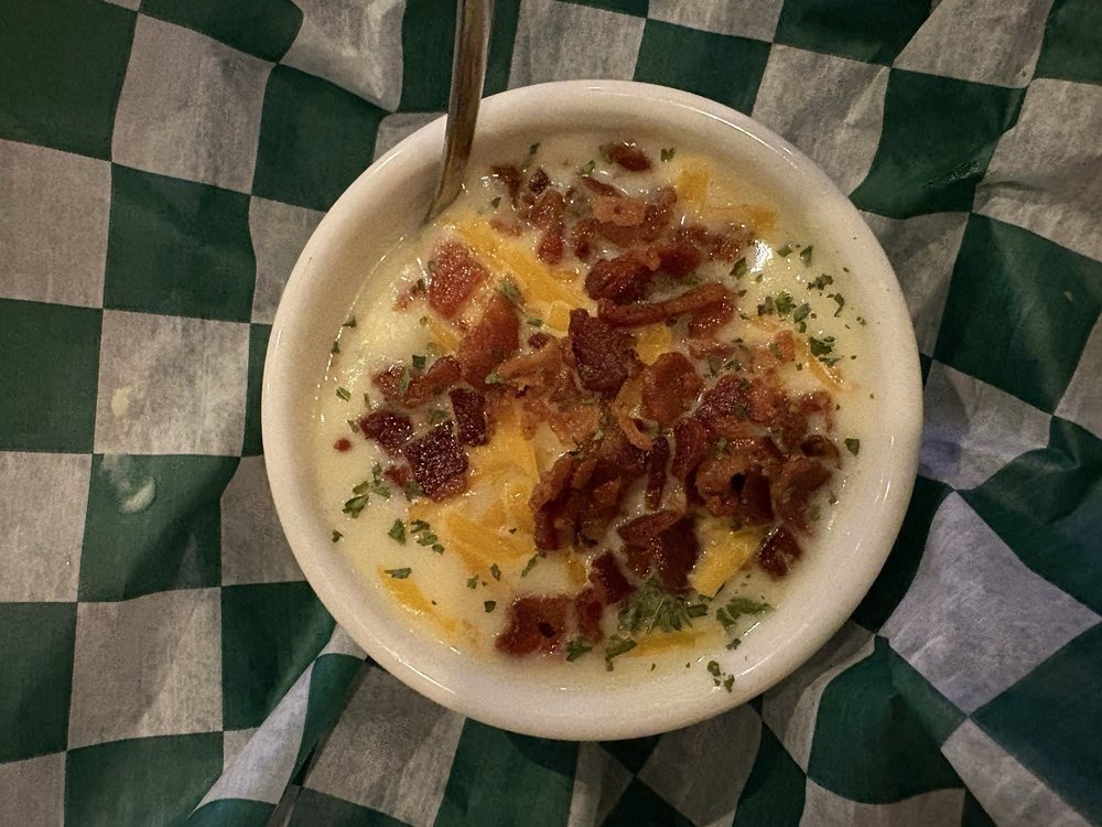 Food from Luckys Irish Pub