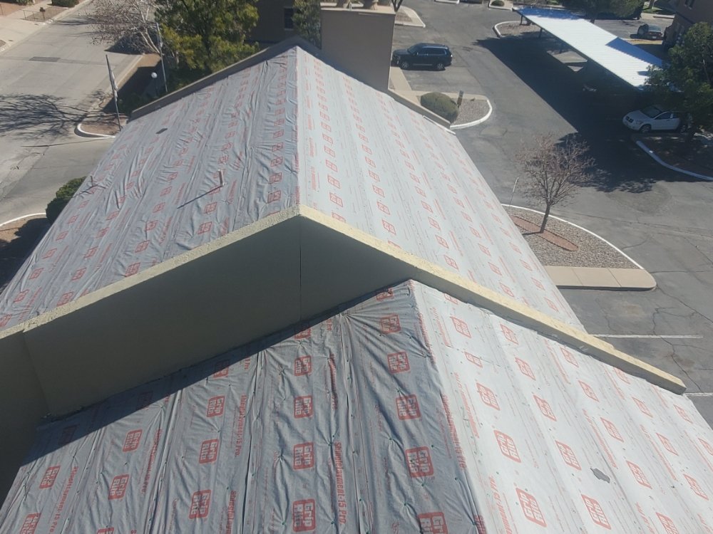 Slide of El Paso Roofing 915