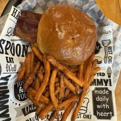 Hwy 155 Market & Cafe - Bacon burger with sweet potato fries