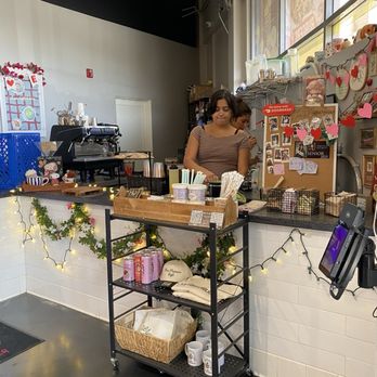 Los Coffeeholics - Cute little coffee shop - Coffee & Tea Near Me - Valencia, California