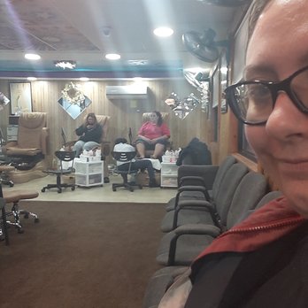 Red Nails - Long shot from the door - Nail Salons Near Me - Marion, Indiana