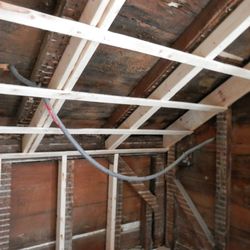 Trinity Solar - hanging cable