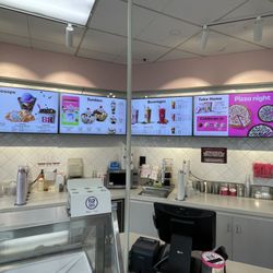 Baskin Robbins - Inside is always to clean.