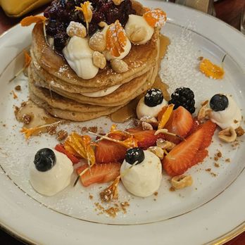 Milk Bar & Bistro - Pancakes - American Near Me - Barcelona, B Milk Bar & Bistro - Pancakes - American Near Me - Barcelona, B