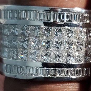 Le Vive Jewelry - Absolutely Magnificent!!! I love my new custom ring. Thx again Le Vive. - Jewelry Near Me - Riverside, California Le Vive Jewelry - Absolutely Magnificent!!! I love my new custom ring. Thx again Le Vive. - Jewelry Near Me - Riverside, California