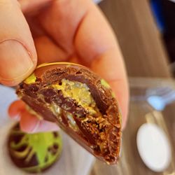 Whiskful Thinking Cakes - Inside dubai bon bon