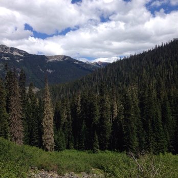 Joffre Lakes Provincial Park - Parks Near Me - Mount Currie, British Columbia