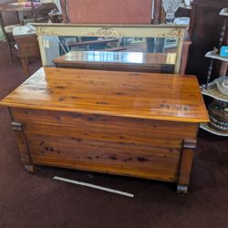 NC Art & Antiques Mall - Cedar hope chest/ blanket chest