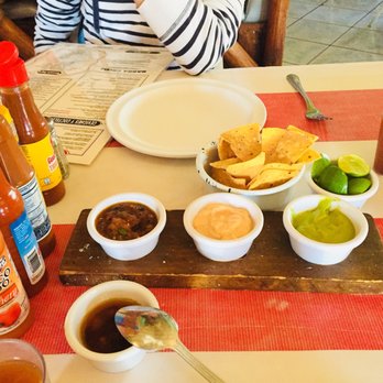 La Corriente Cevichería Nais - Chips and dips - Seafood Near Me - Tijuana, BCN
