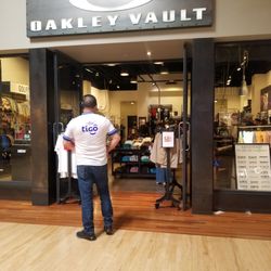 Oakley Vault