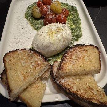 Moderna Bar & Pizzeria - Pizza Near Me - Austin, Texas