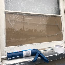 Park Place Screen & Glass - Before