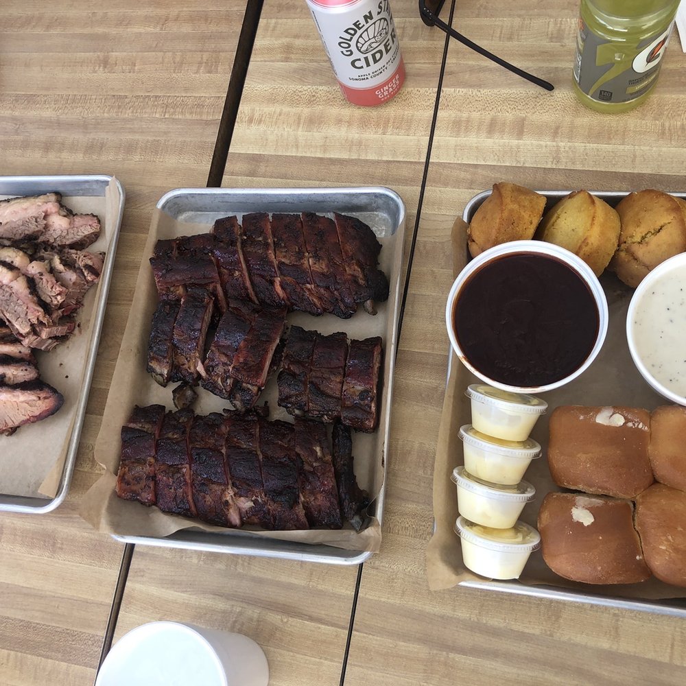 Hog Wild Bar-B-Que - Brisket, baby back ribs, rolls and cornbread - Barbeque Near Me - Placerville, California Hog Wild Bar-B-Que - Brisket, baby back ribs, rolls and cornbread - Barbeque Near Me - Placerville, California
