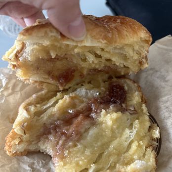Honolulu Coffee - Moana Surfrider - Almond croissant is with strawberry jelly:( - Coffee & Tea Near Me - Honolulu, Hawaii Honolulu Coffee - Moana Surfrider - Almond croissant is with strawberry jelly:( - Coffee & Tea Near Me - Honolulu, Hawaii