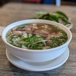 Pho Ngon - Small pho nam gao