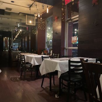 Yum Yum Too - Thai Near Me - New York, New York